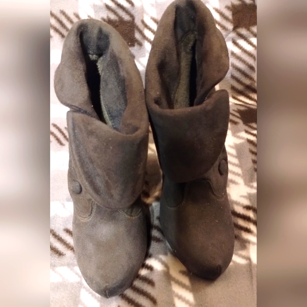 Women's boots